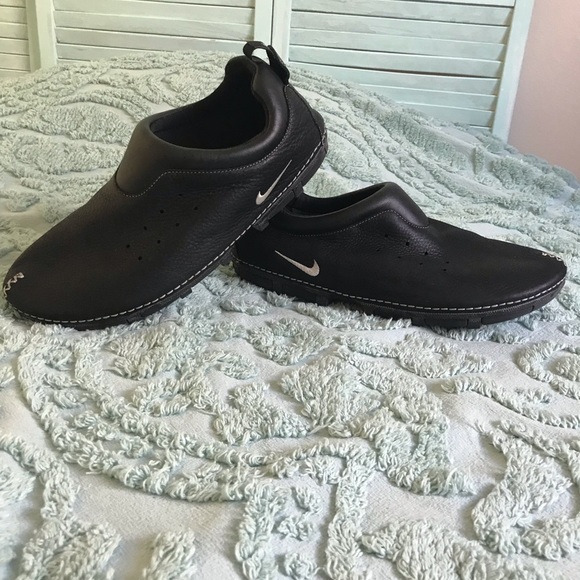nike acg slip on